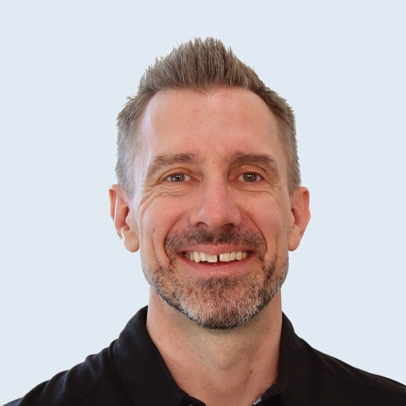 EP 21. From Velodrome To Boardroom. How leadership coach Lee Povey made the shift from coaching elite athletes to start-up CEO’s and what he’s learned along the way.